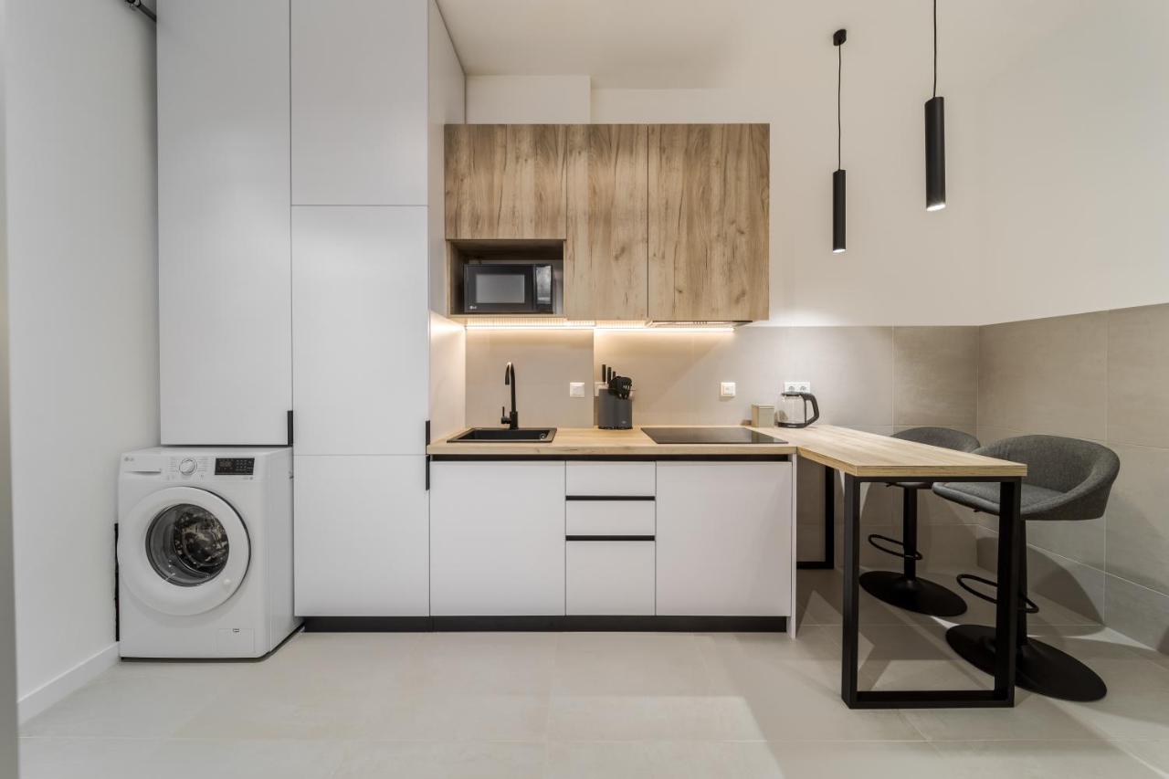 Inshiapartments On Ferentsa Lista Str Lviv Eksteriør bilde