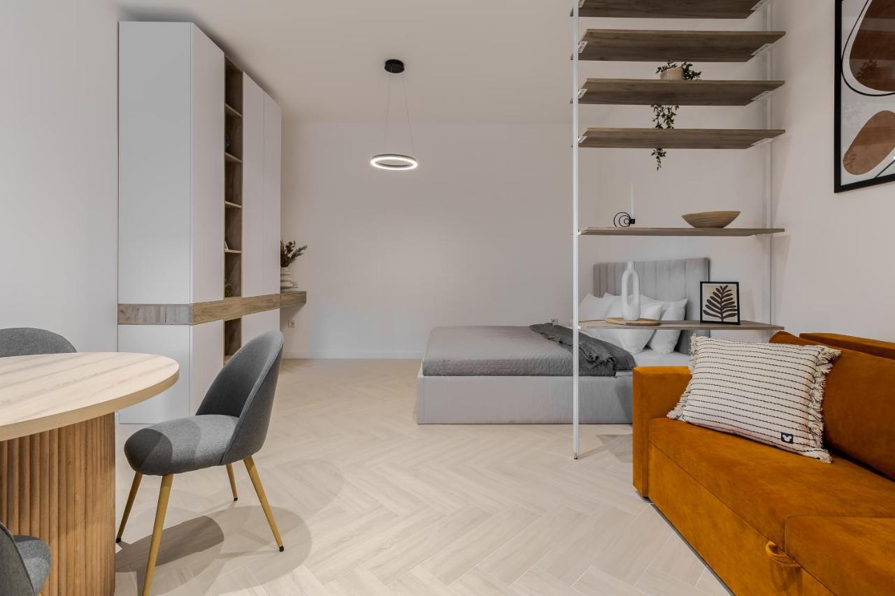 Inshiapartments On Ferentsa Lista Str Lviv Eksteriør bilde